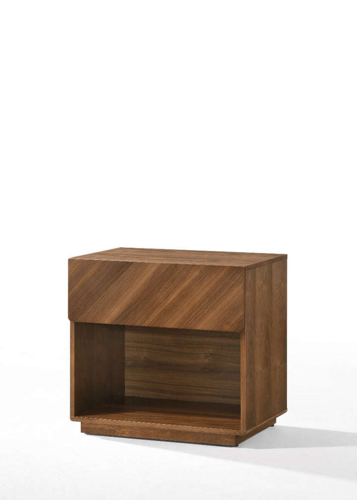 Kamela -Modern Walnut Bedroom Set