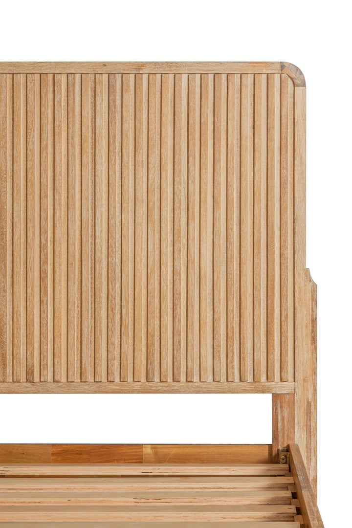 Mikala - Modern Natural Oak Bedroom Set