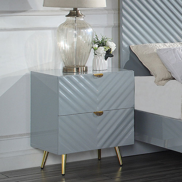 Gaines - Nightstand - Gray High Gloss