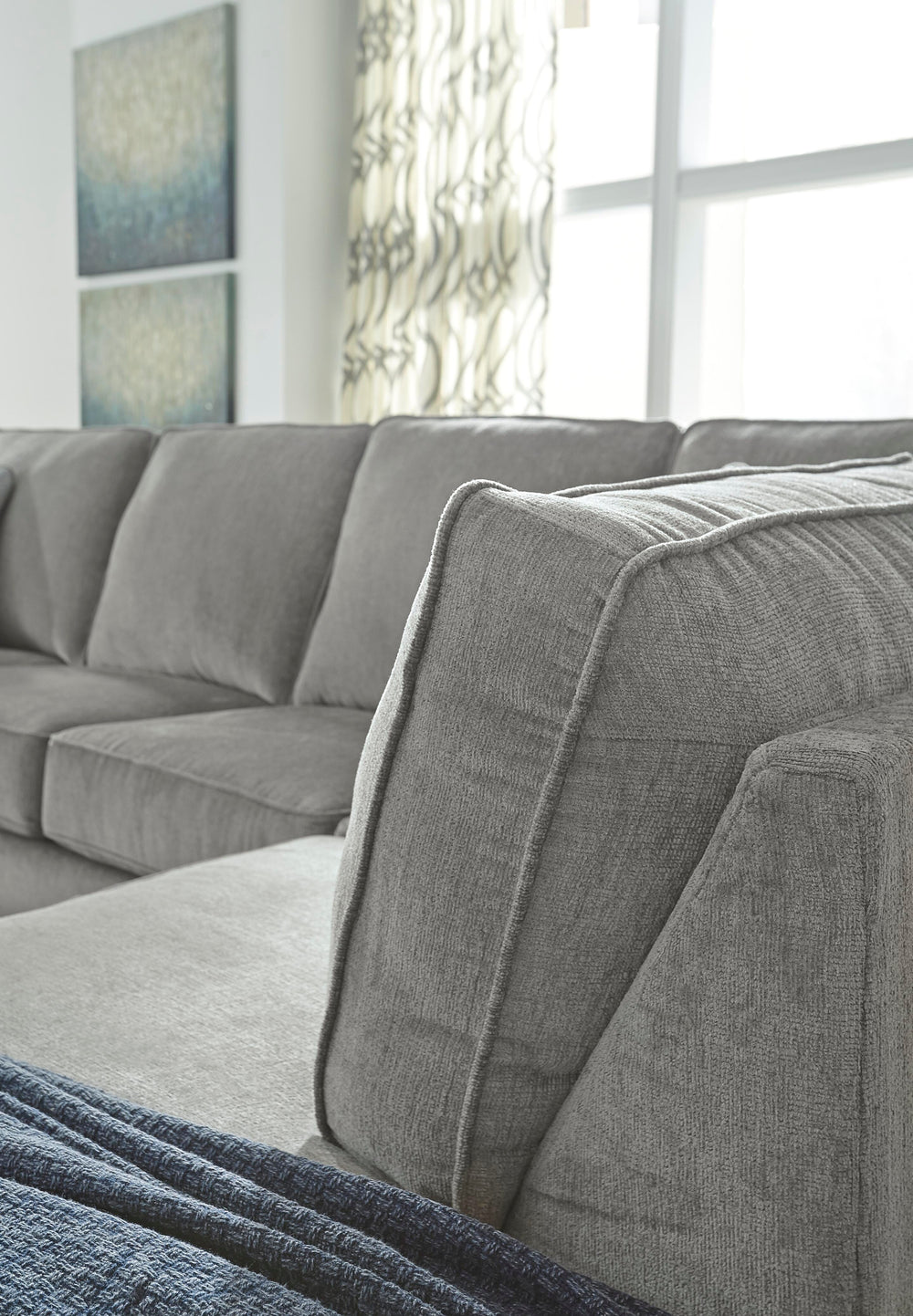 Altari 2-Piece Sectional with Chaise - Alloy (5)