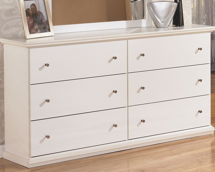 Bostwick Shoals - Six Drawer Dresser - White