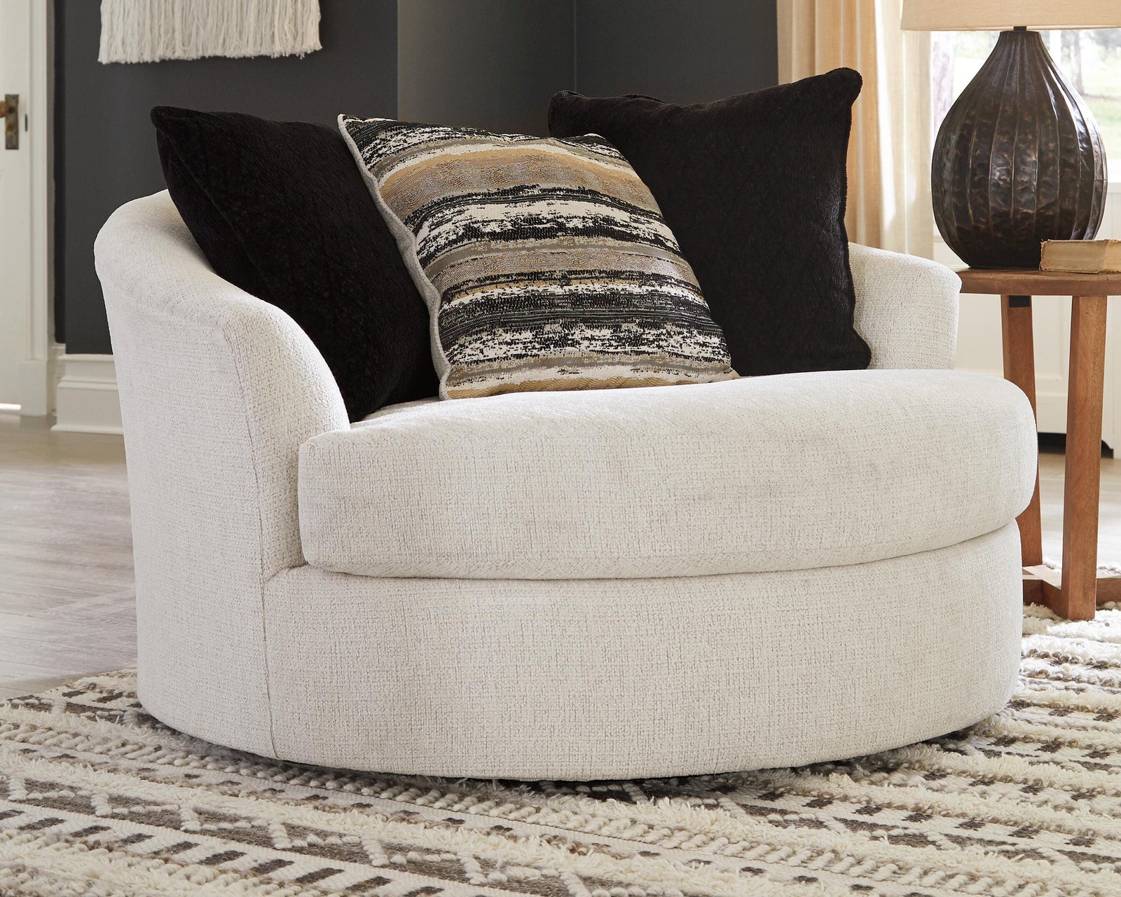 Cambri Oversized Chair - Beige (2)
