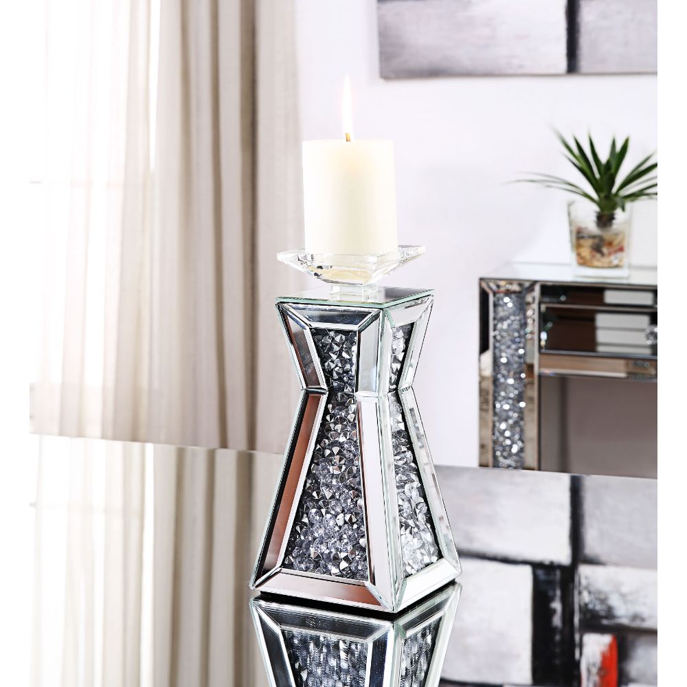 Nowles Candle Holder