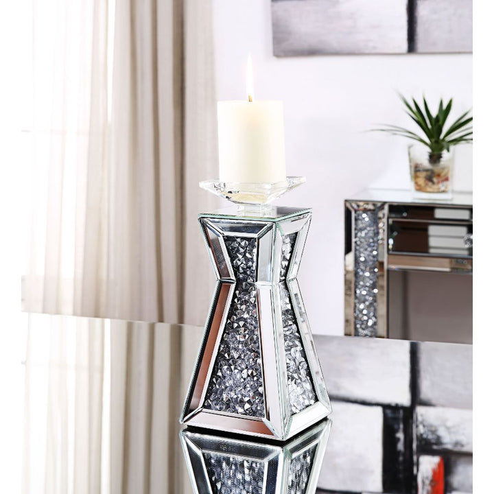 Nowles Candle Holder