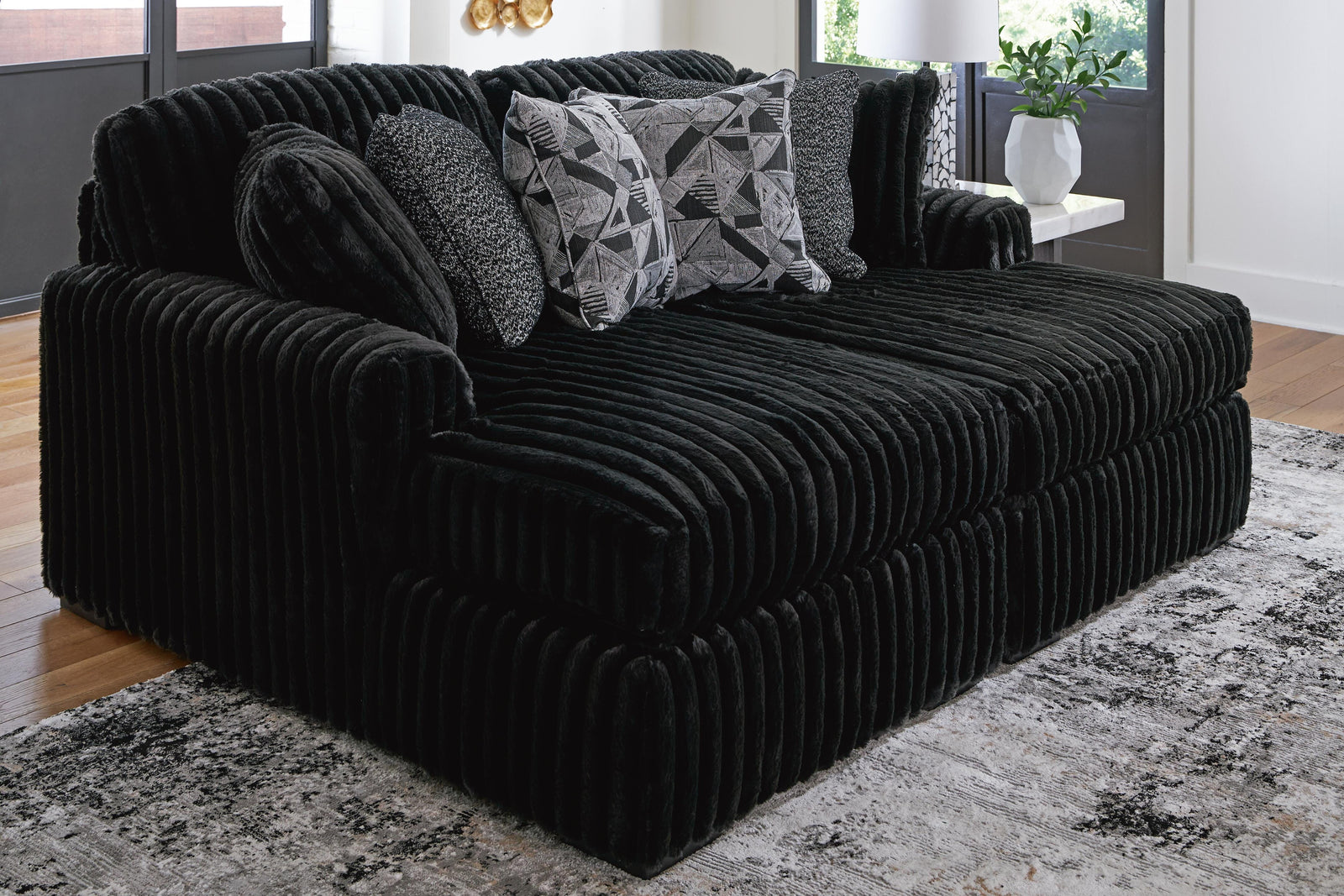 Midnight-Madness Super Chaise - Black (2)
