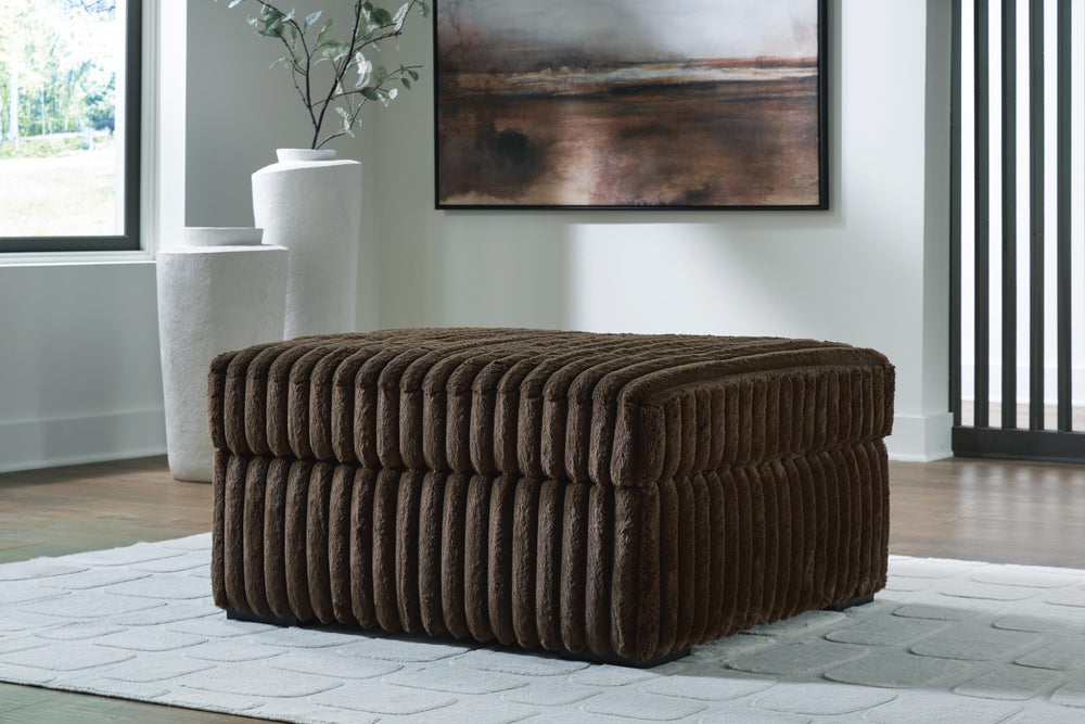 Midnight-Madness 4-Piece Sectional and Oversized Accent Ottoman (13)