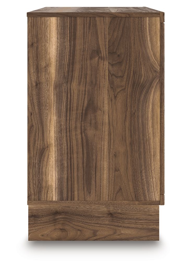 ashley-furniture-pcb3367-221-chirason-dresser