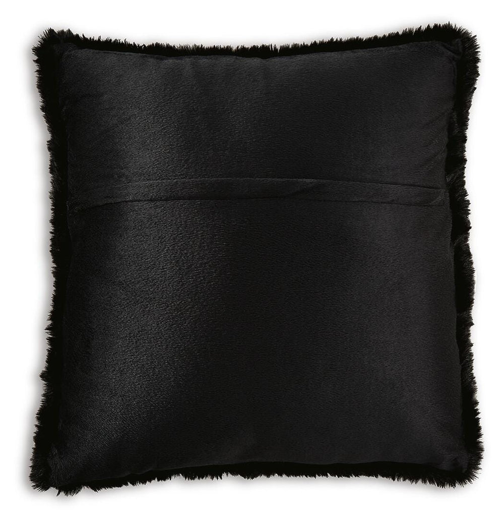 Gariland Pillow (Set of 4) - Black (4)