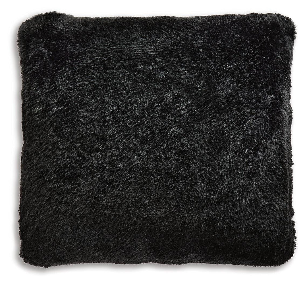 Gariland Pillow (Set of 4) - Black (1)