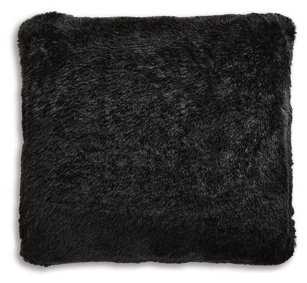 Gariland Pillow - Black (1)