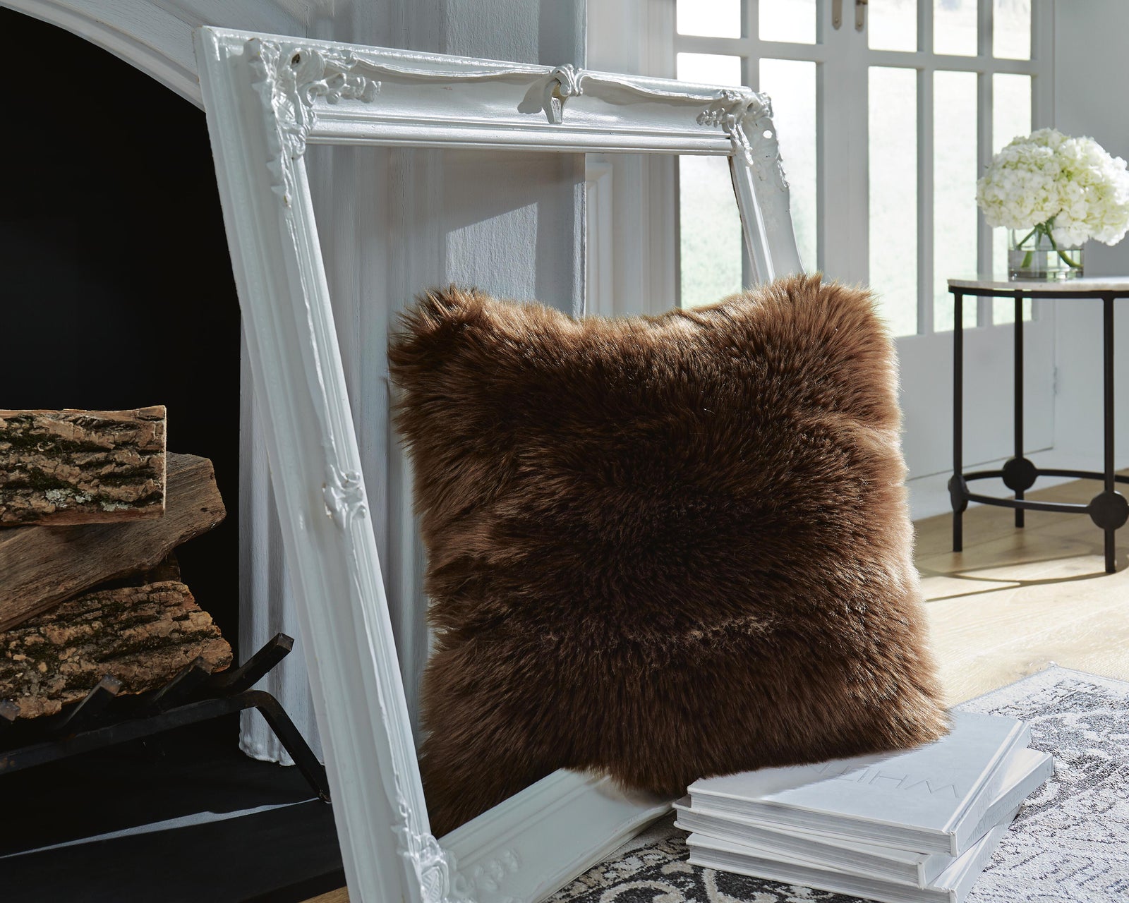 Bellethrone Pillow - Dark Brown (2)