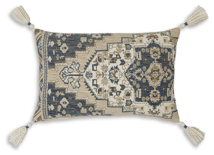 Winbury Pillow - Light Brown (1)