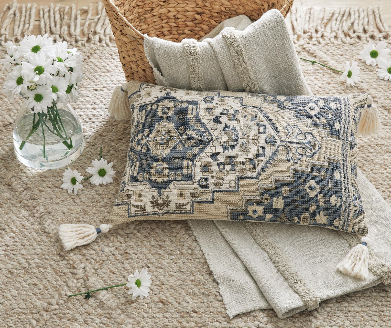 Winbury Pillow - Light Brown (2)