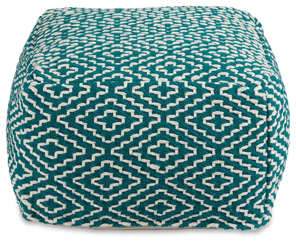 Brynnsen Pouf - Light Blue (3)