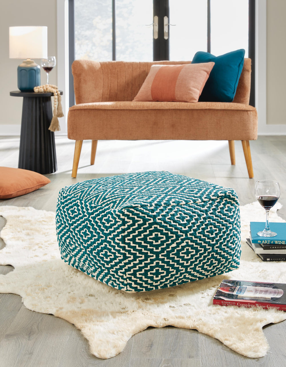 Brynnsen Pouf - Light Blue (2)