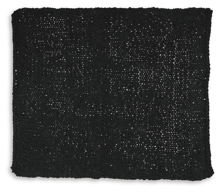 Chaddon Throw - Black (3)