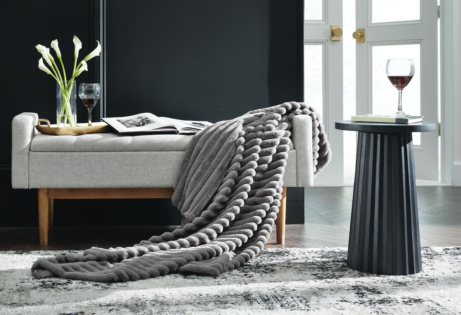 Alsonwell Throw - Gray (2)