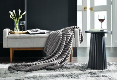 Alsonwell Throw (Set of 3) - Gray | Ashley Furniture