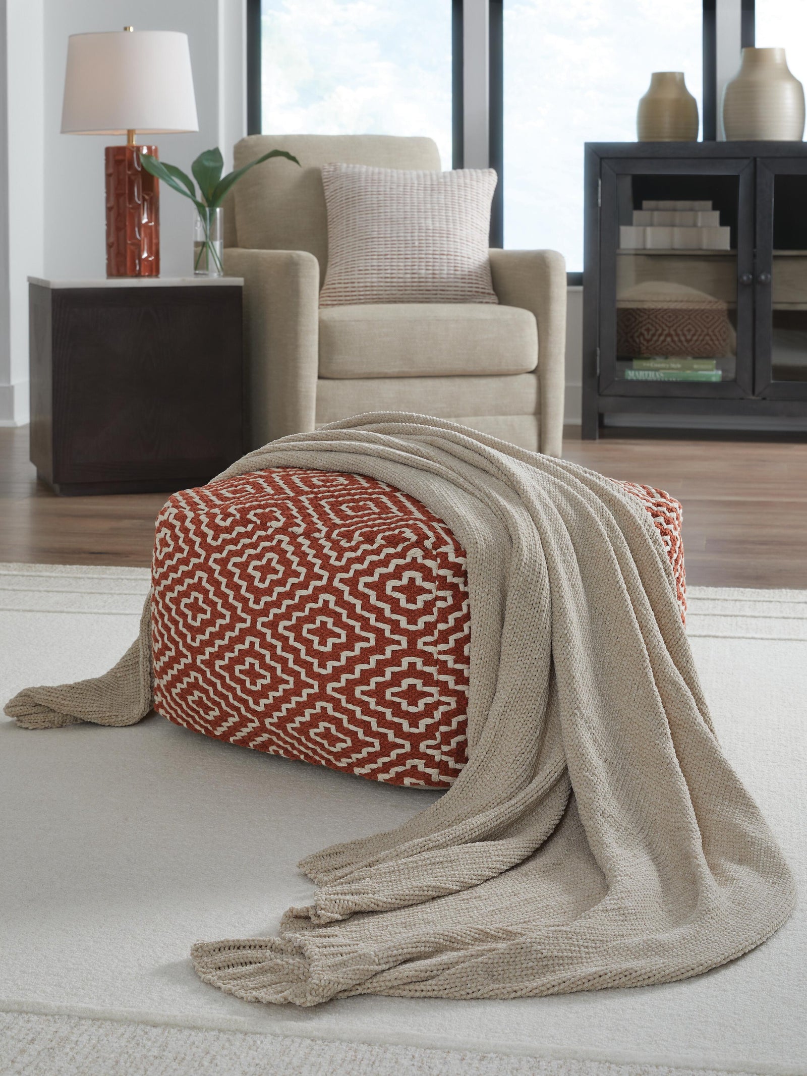 Anawood Throw - Beige (2)