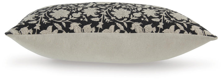Alanderson Pillow - Black (3)