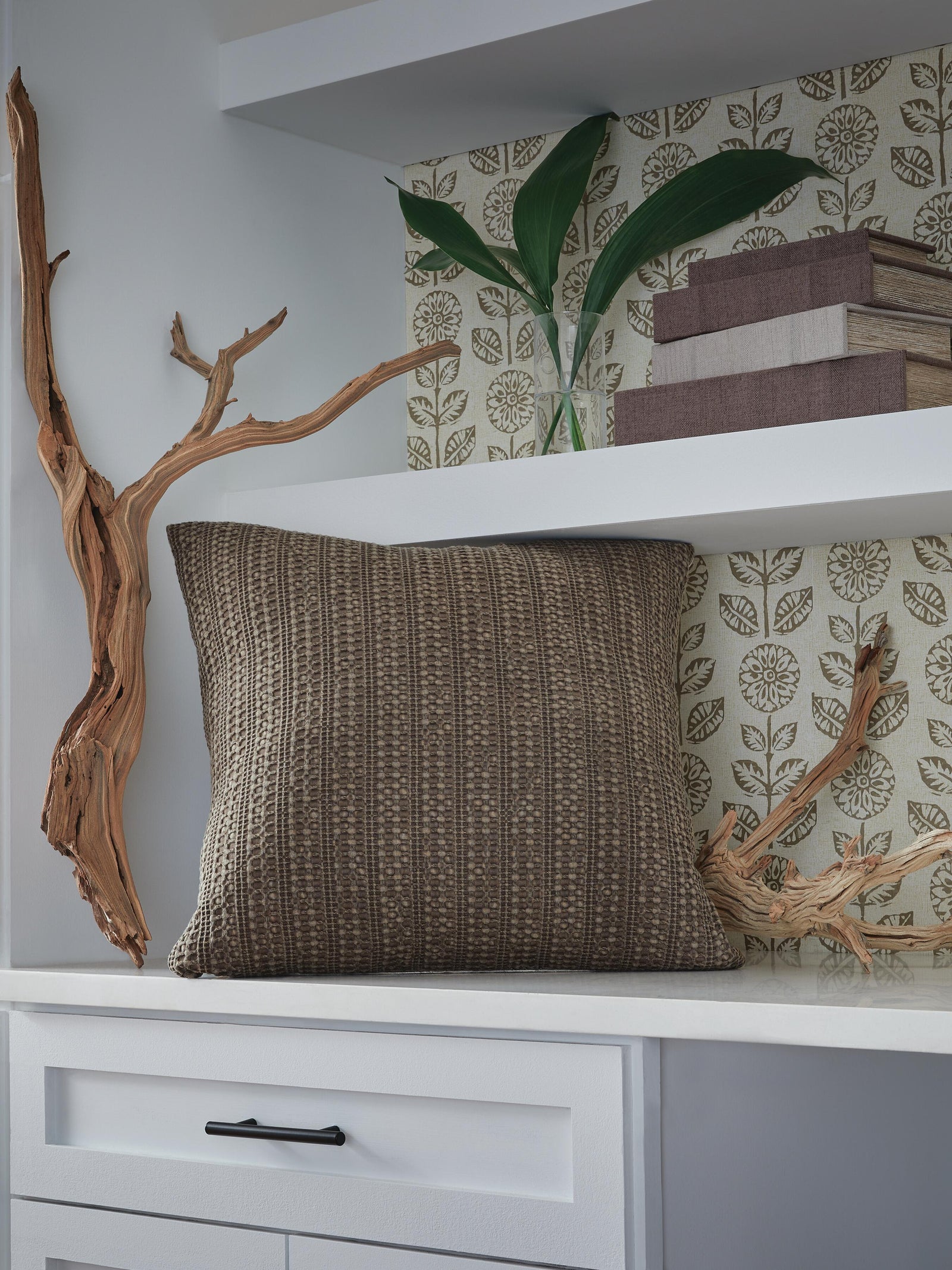 Landcher Pillow - Dark Brown (2)
