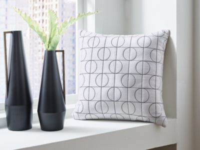 Kydner Pillow (Set of 4)