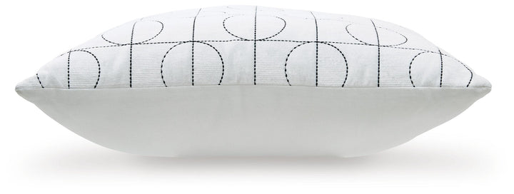 Kydner Pillow (Set of 4) - White (3)