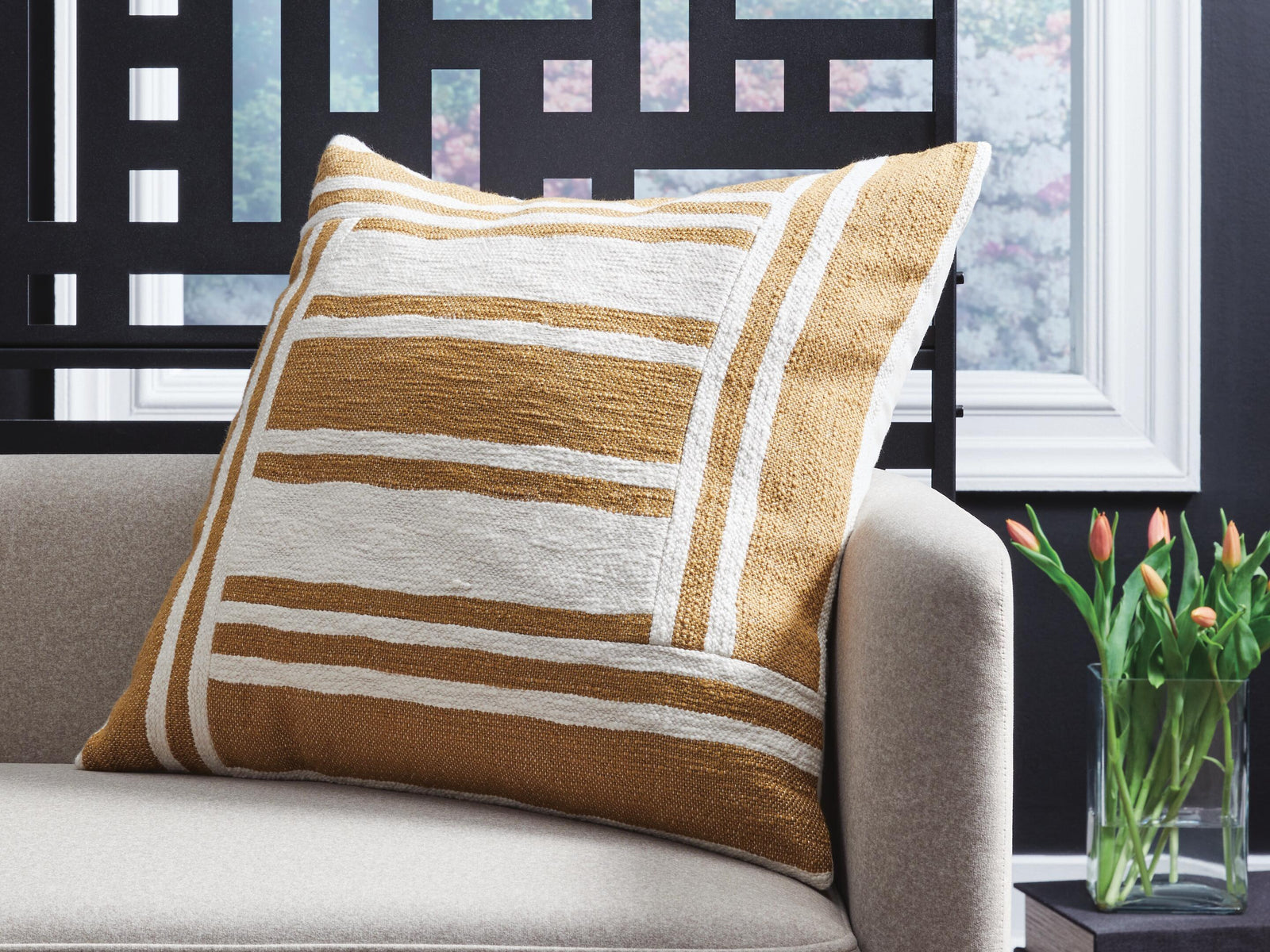 Darrman Pillow (Set of 4) - Dark Brown (2)