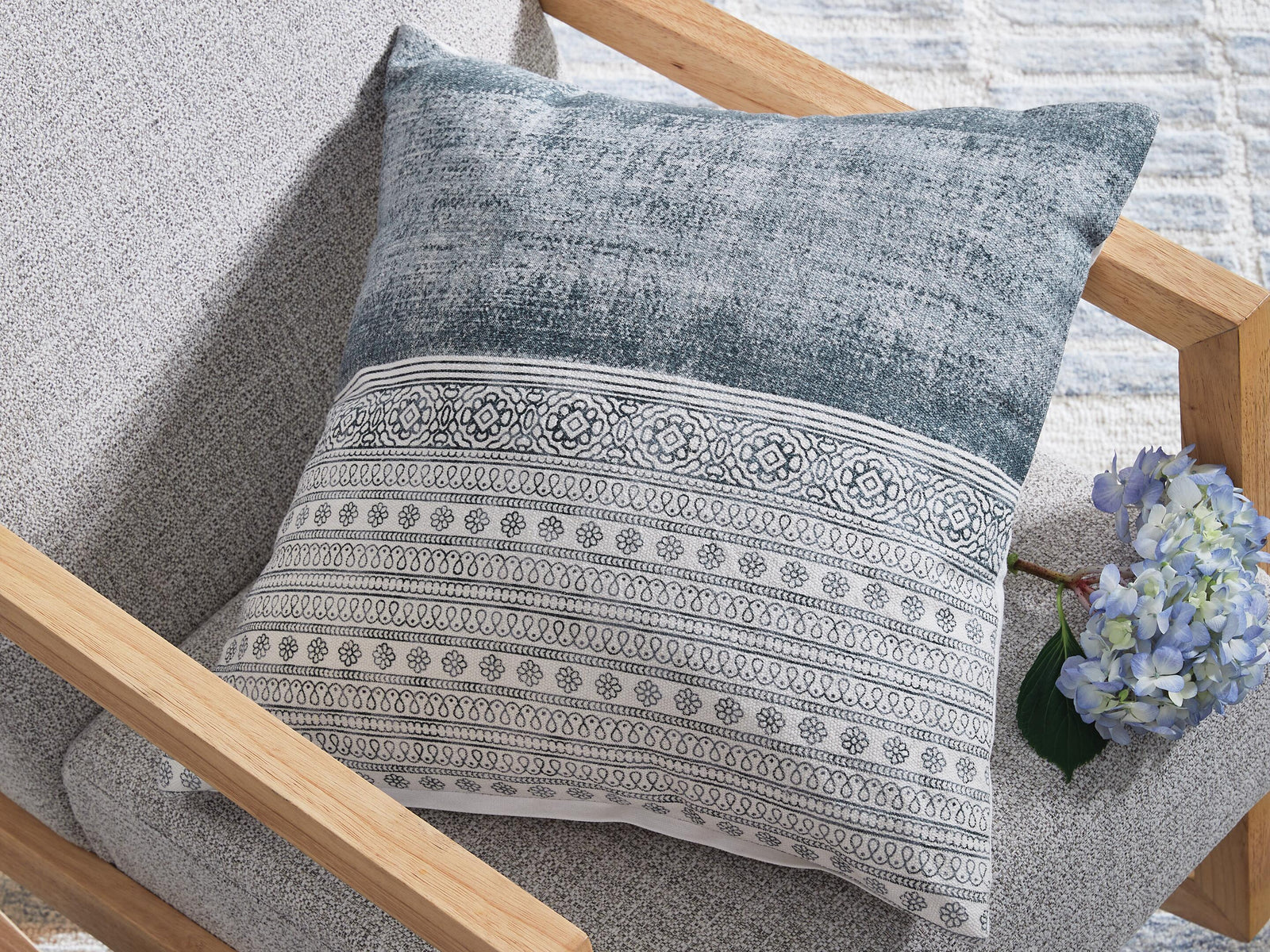 Harperville Pillow (Set of 4) - Blue (2)