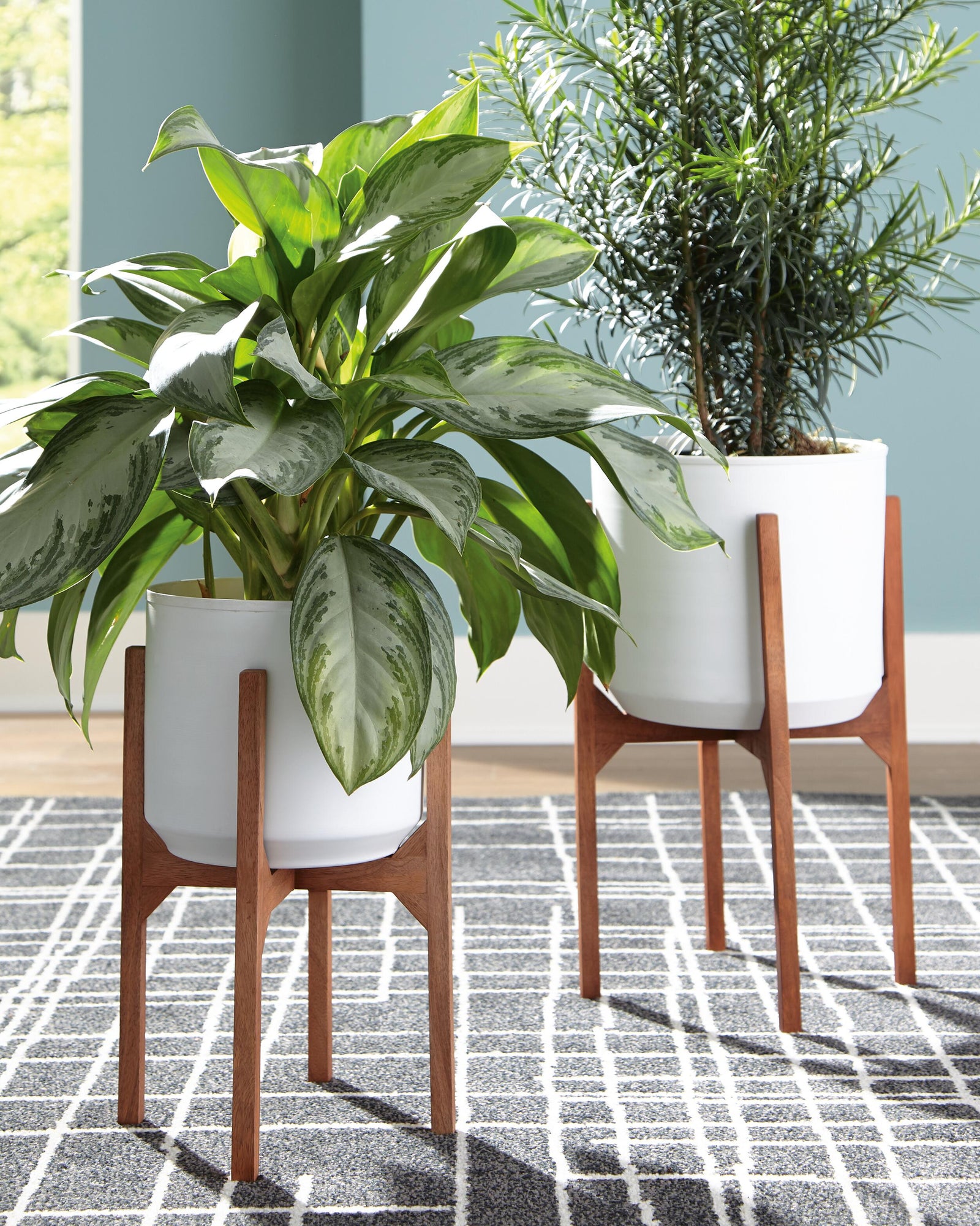 Dorcey Planter (Set of 2) - Light Brown (2)