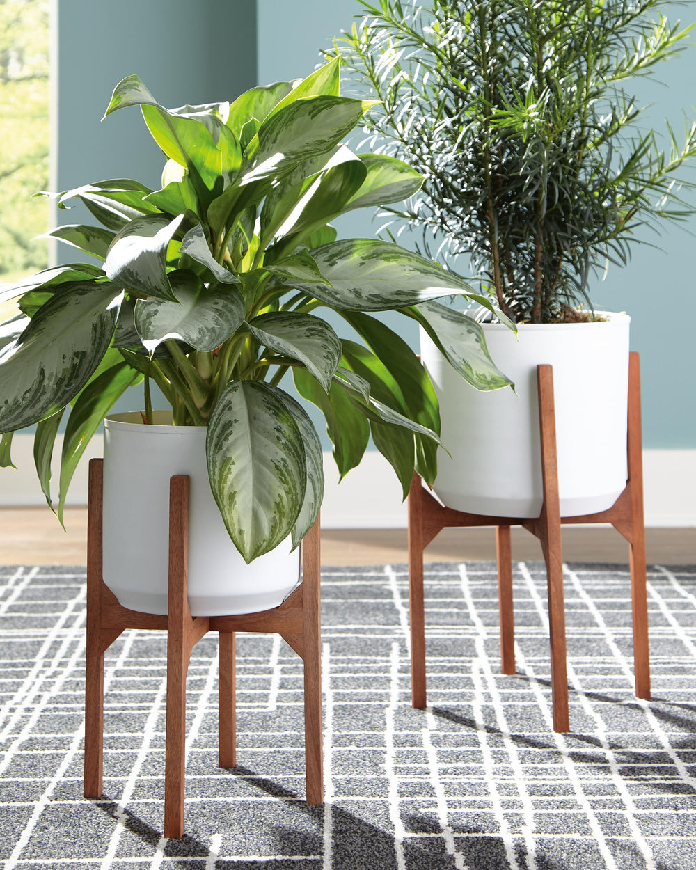 Dorcey Planter (Set of 2) - Light Brown (2)