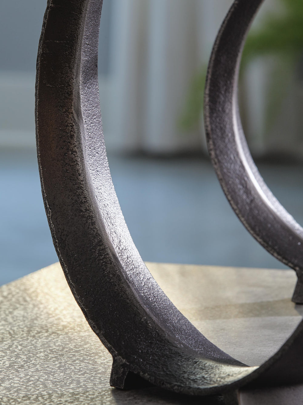 Ryandale Sculpture - Black (4)