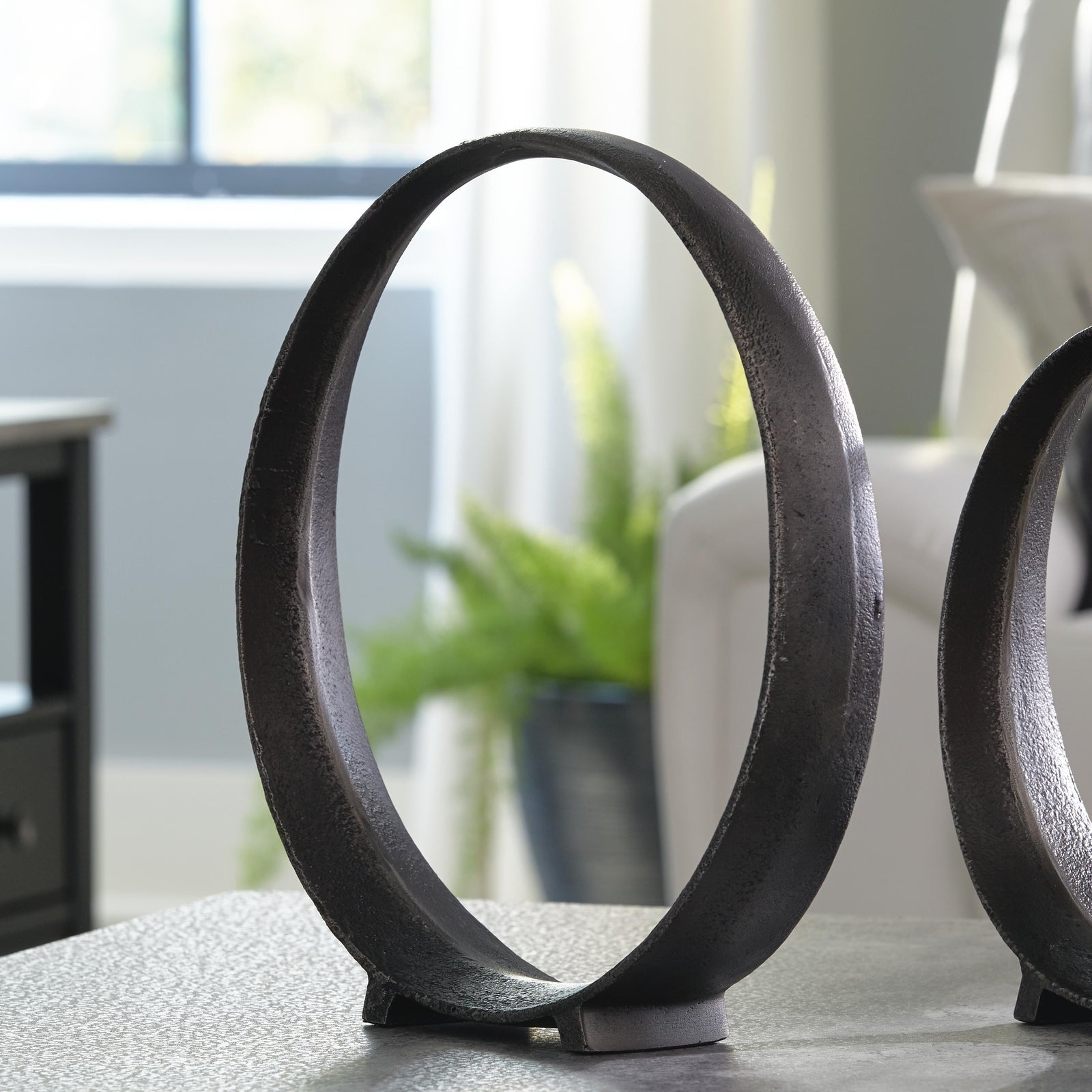 Ryandale Sculpture (Set of 2) - Black (2)