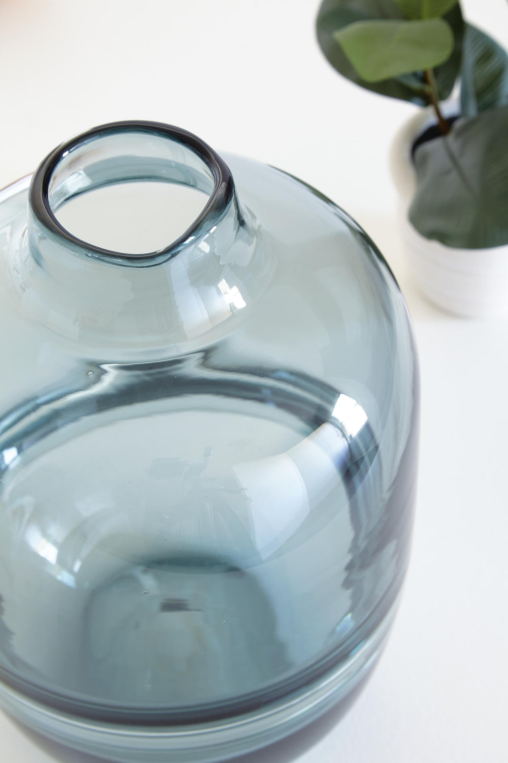 Lemmitt Vase - Light Blue (3)