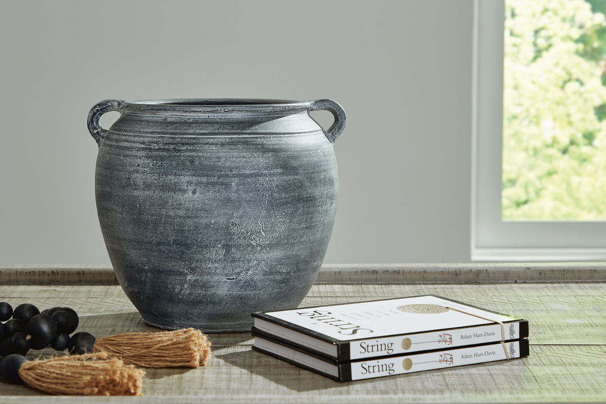 Meadie Vase - Distressed Blue (2)