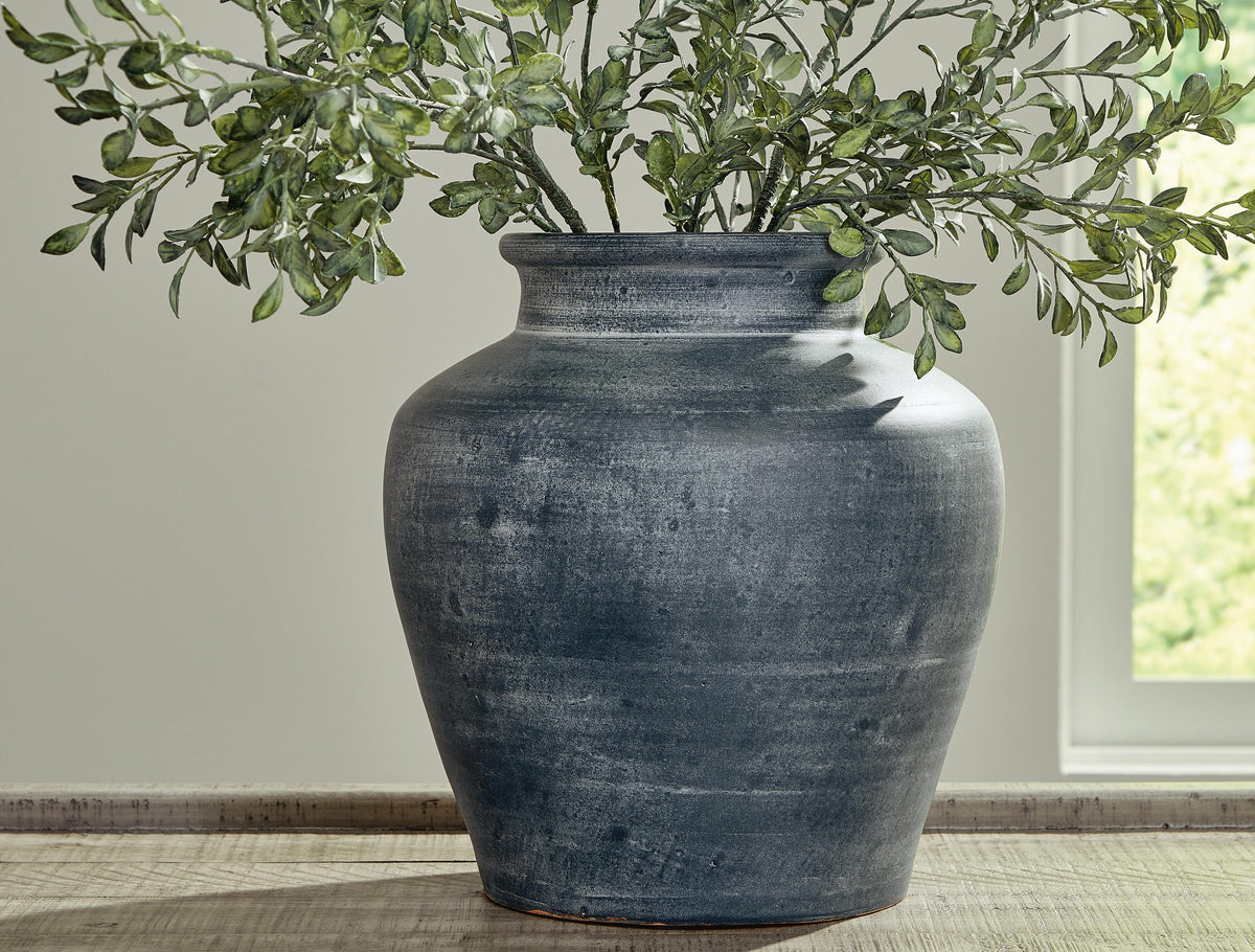 Meadie Vase - Distressed Blue (2)