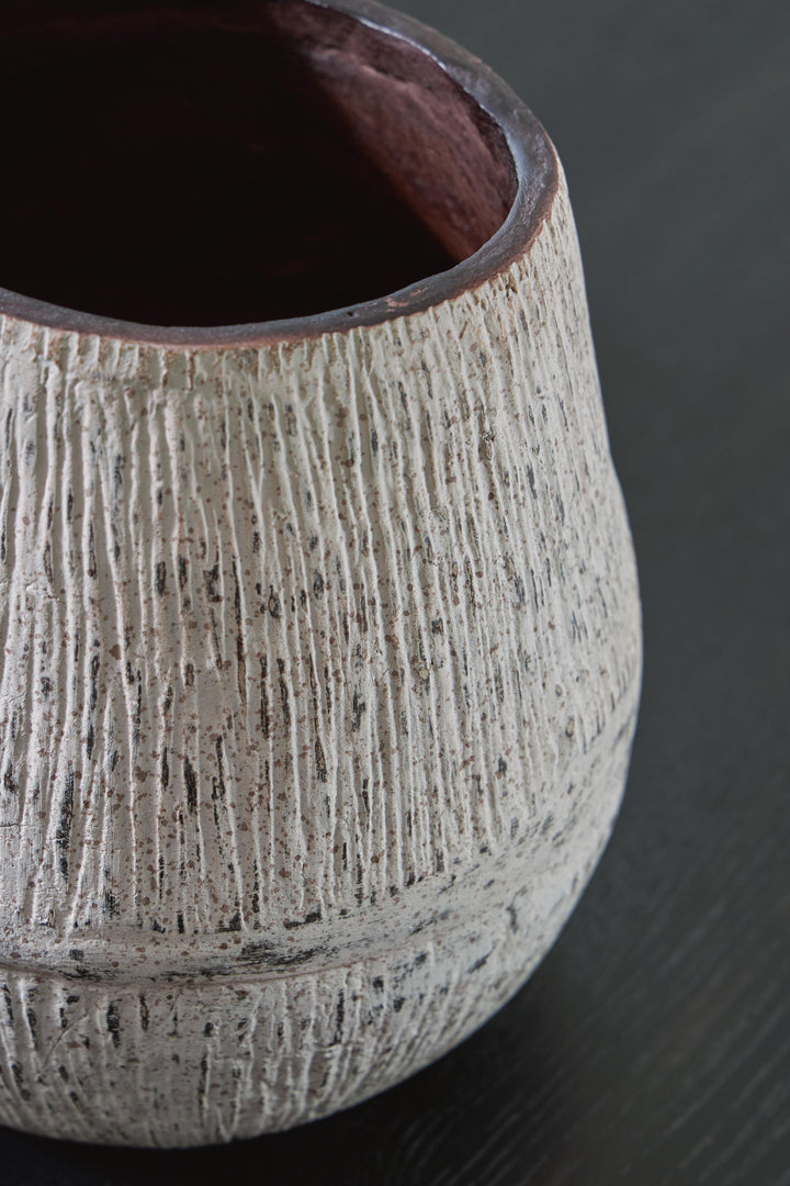 Claymount Vase - Distressed Brown (3)