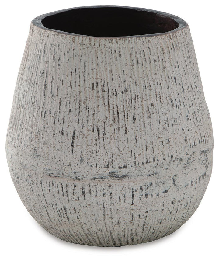 Claymount Vase - Distressed Brown (1)