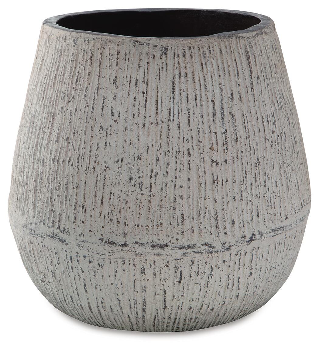 Claymount Vase - Distressed Brown (1)