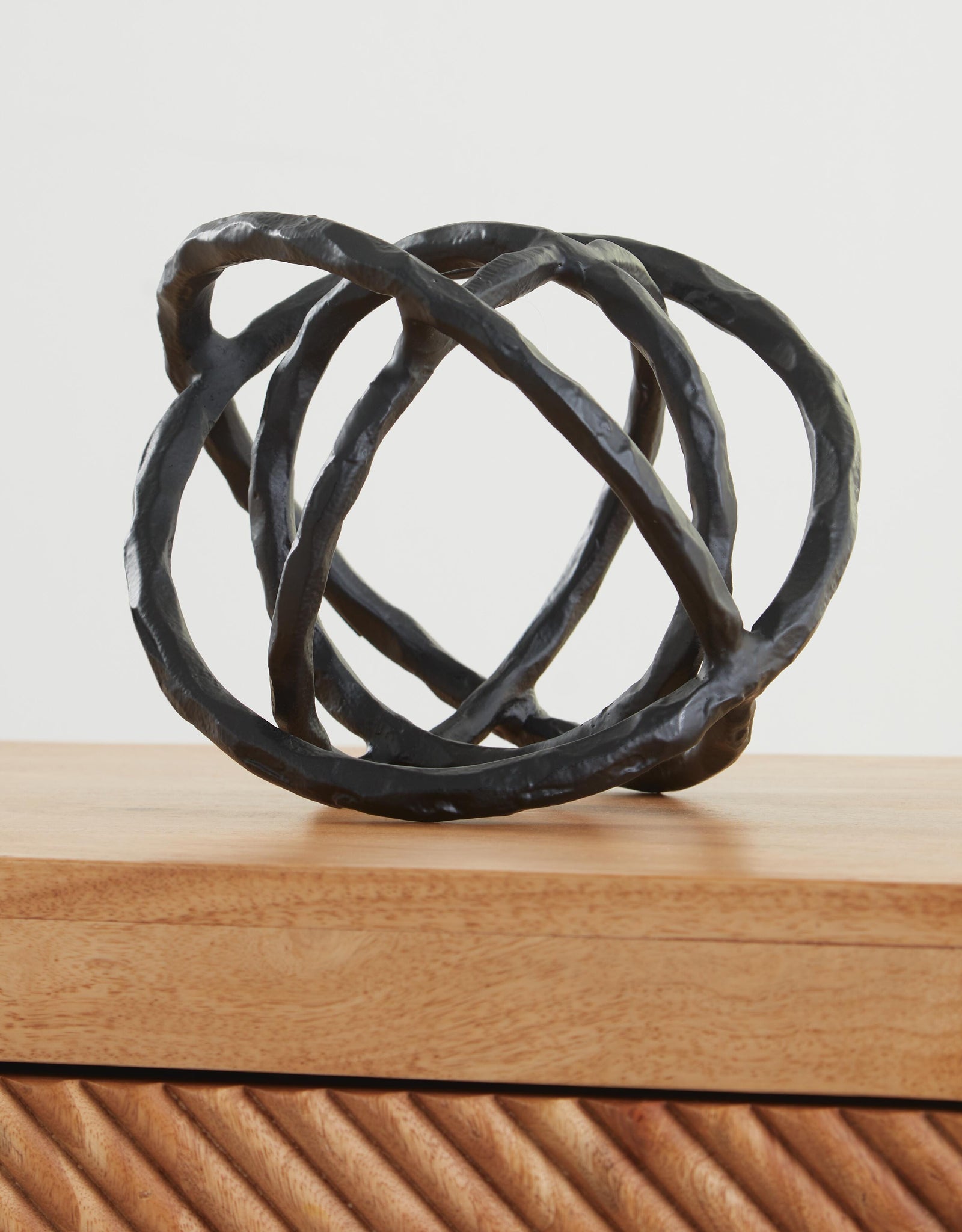 Barlee Sculpture - Black (2)
