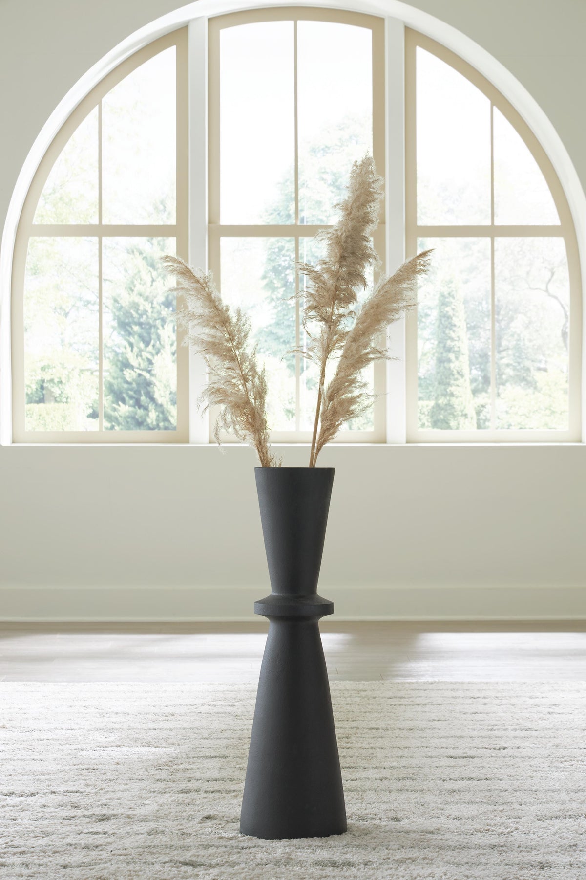 Collisten Vase - Black (2)