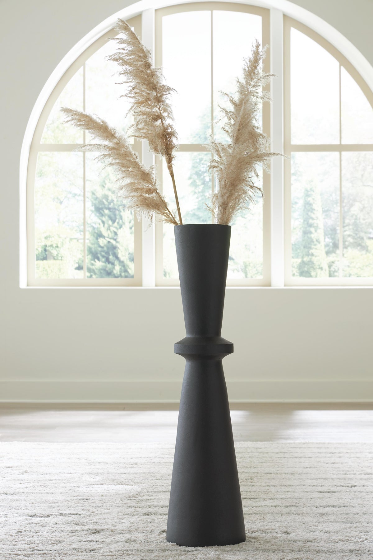 Collisten Vase - Black (2)