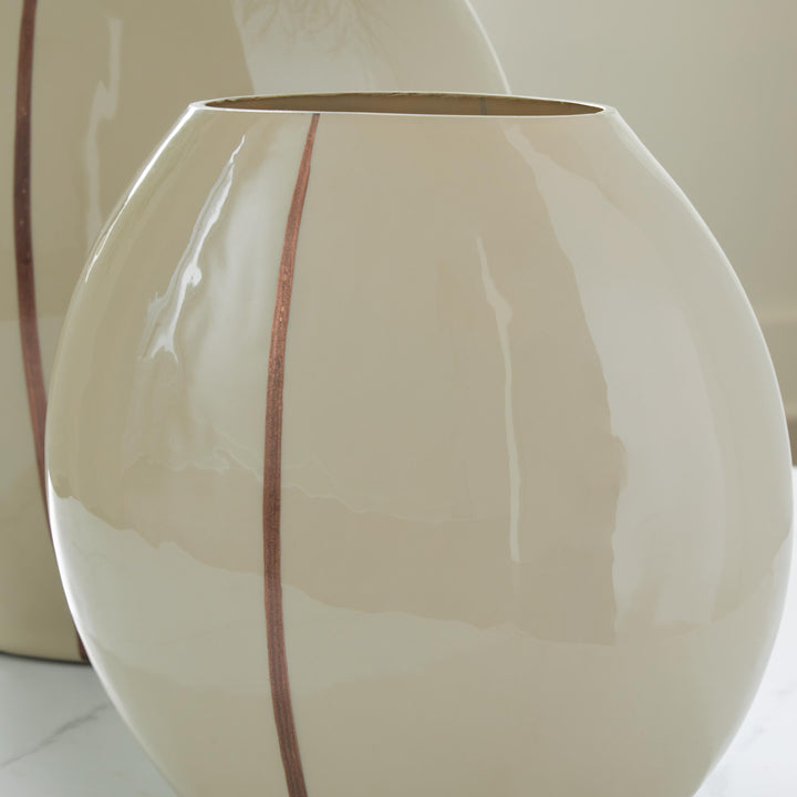 Sheabourne Vase - Cream (4)