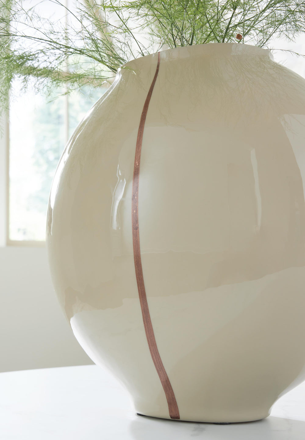 Sheabourne Vase - Cream (4)