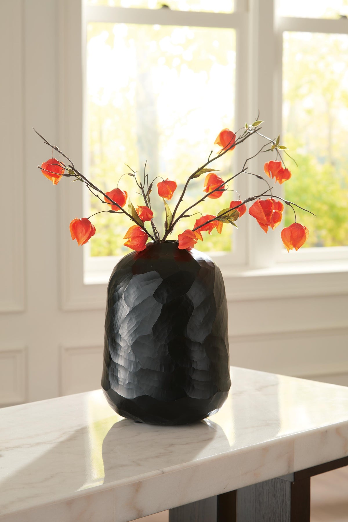 Ryanford Vase - Black (2)