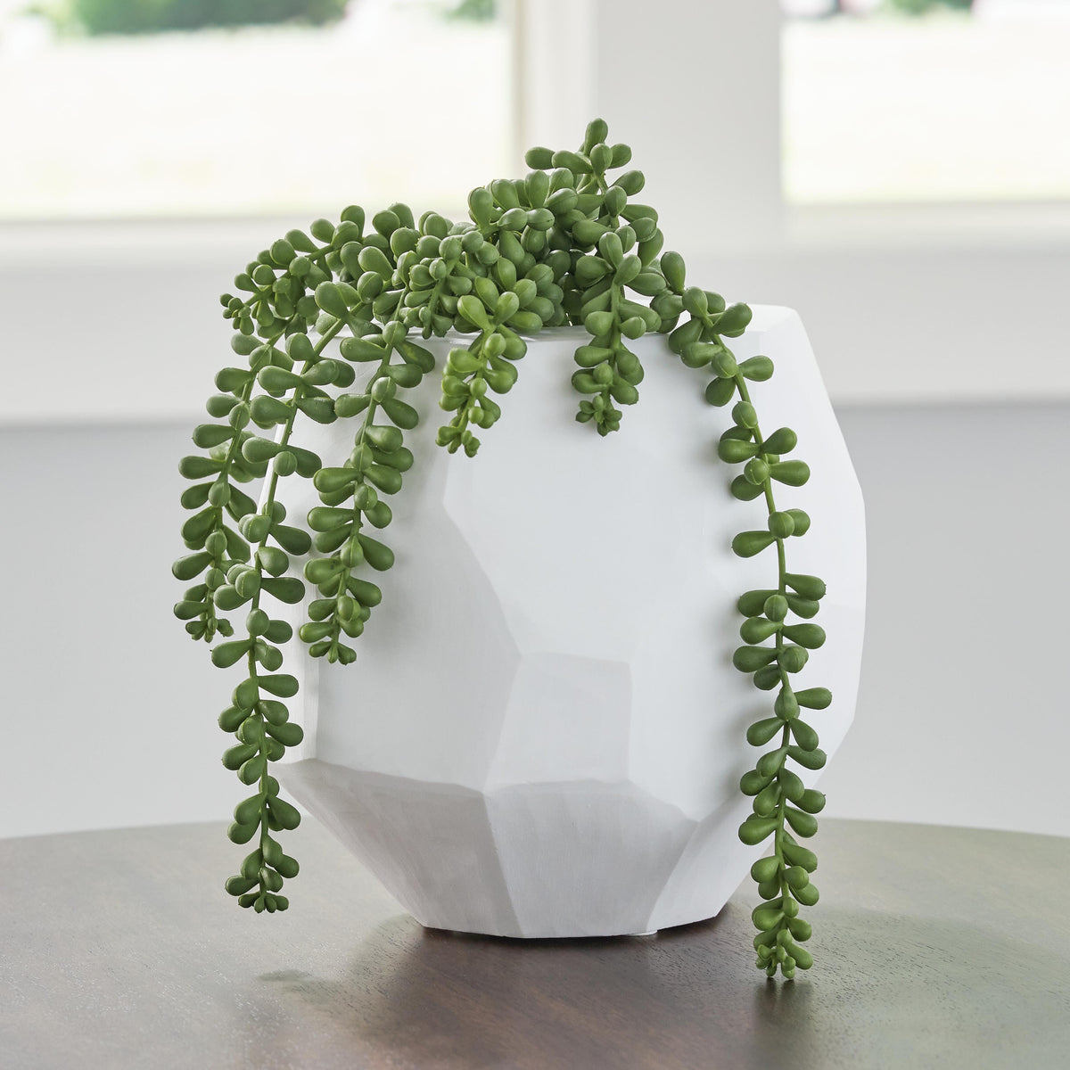 Karenton Vase - White (2)