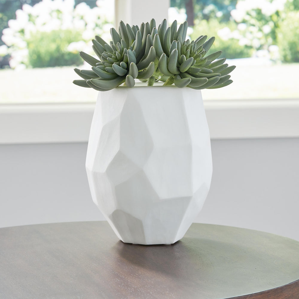 Karenton Vase - White (2)
