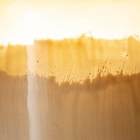 Wynburg Vase - White/Amber (4)