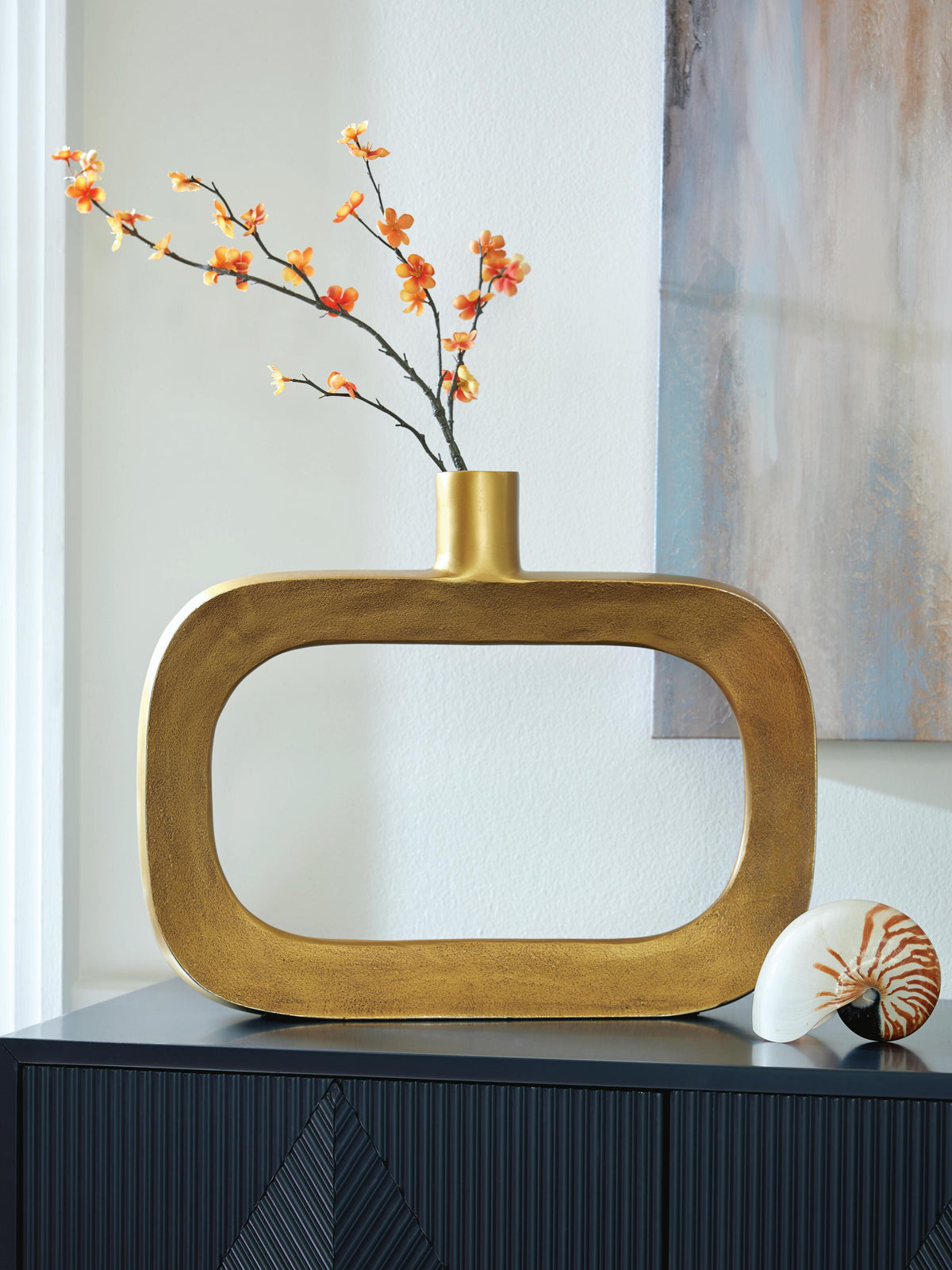 Lawtonville Vase - Antique Gold Finish (2)