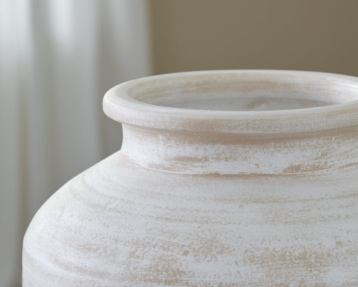 Meadie Vase - Distressed White (4)